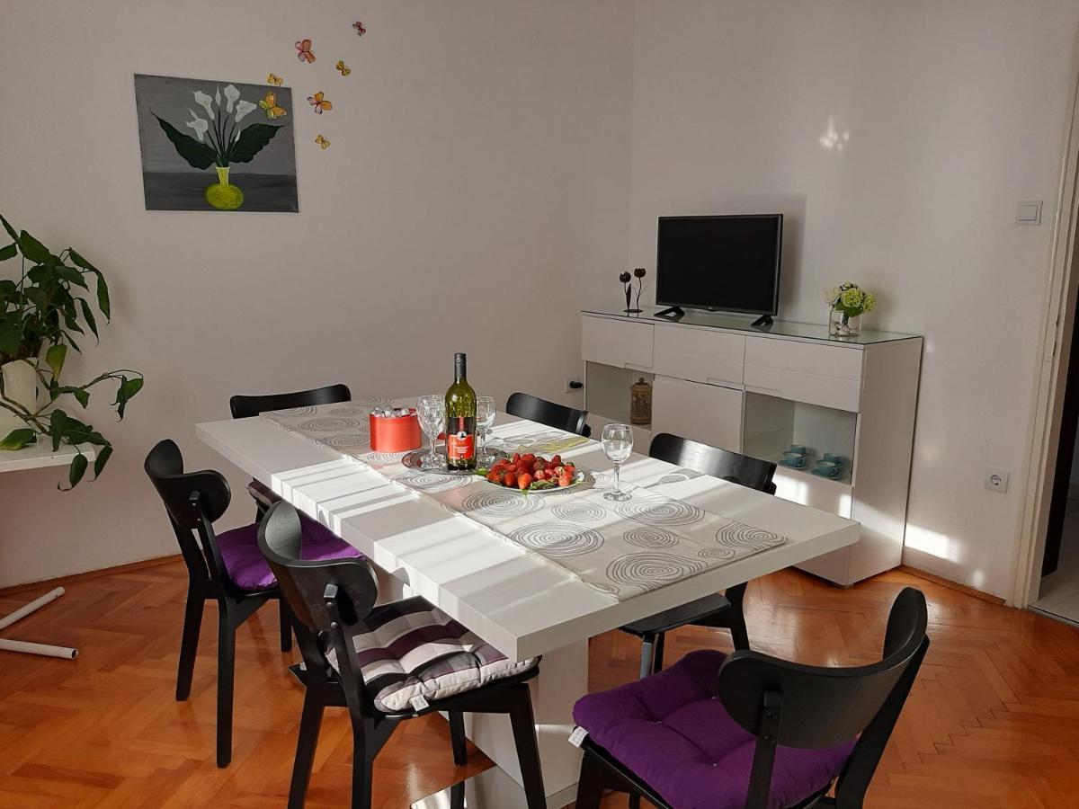 Apartments Viktorija Pula Extérieur photo