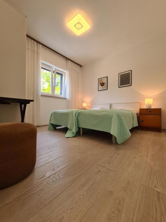 Apartments Viktorija Pula Extérieur photo