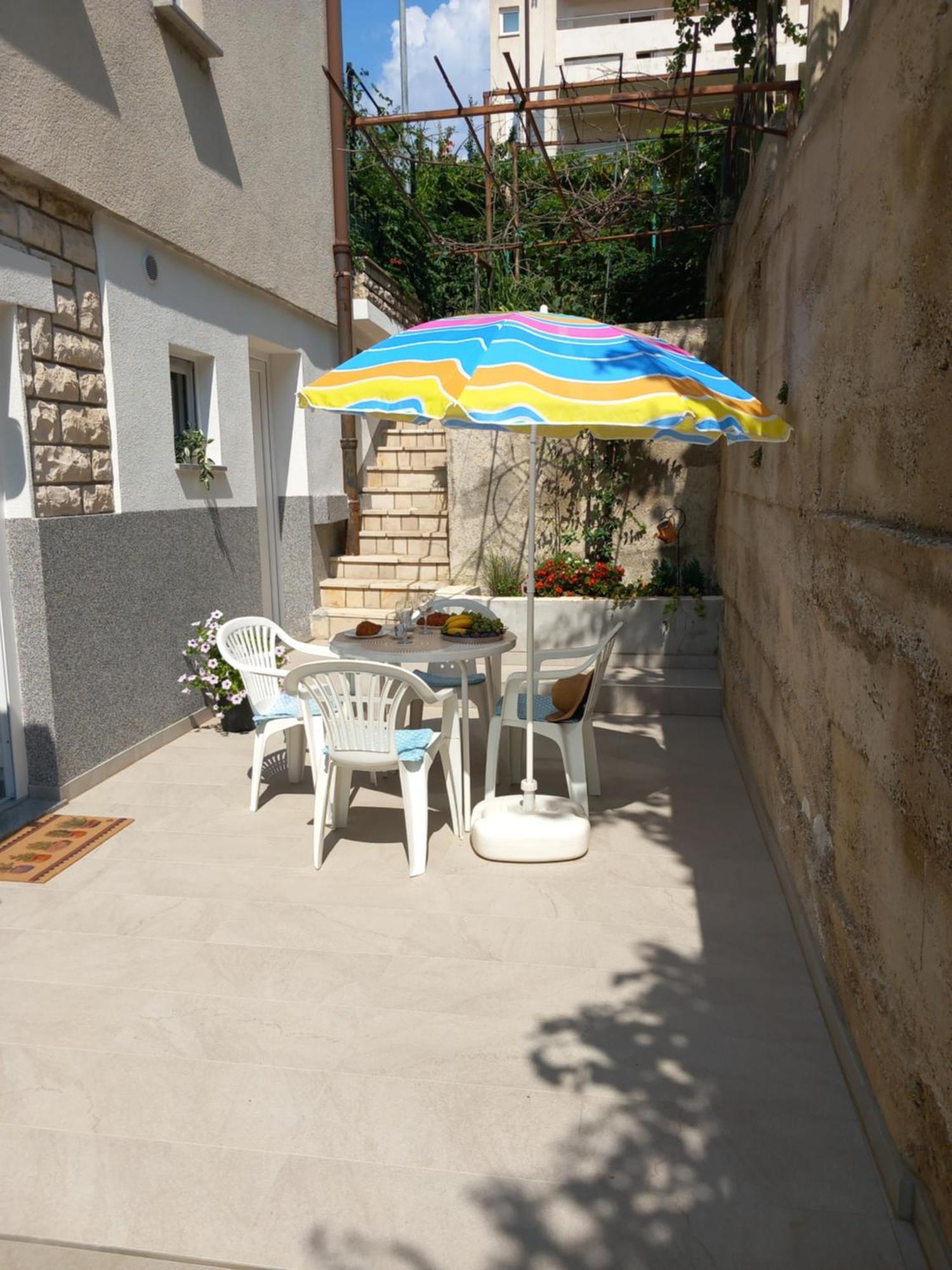 Apartments Viktorija Pula Extérieur photo